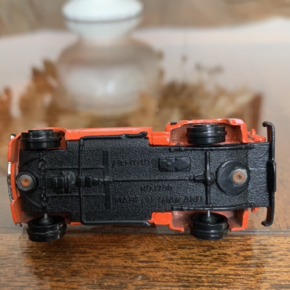 Vintage Yatming Diecast Orange Chevrolet Stepside Pickup Truck NO. 1700 Yat Ming - Picture 8 of 10